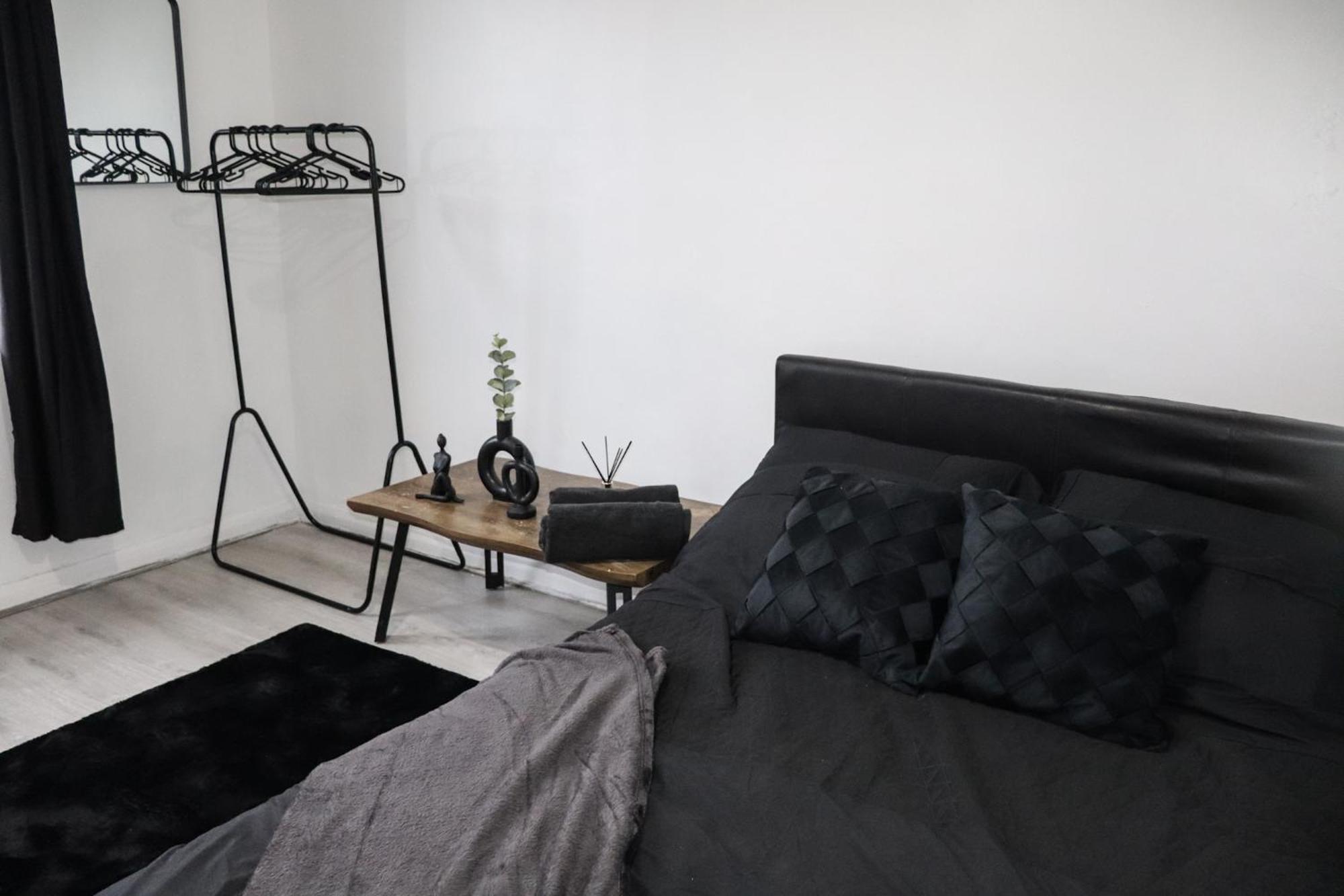 A Stylish Central Apartment In The Heart Of The City Бирмингем Экстерьер фото